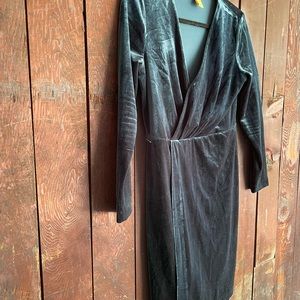 Teal velvet long sleeve midi dress